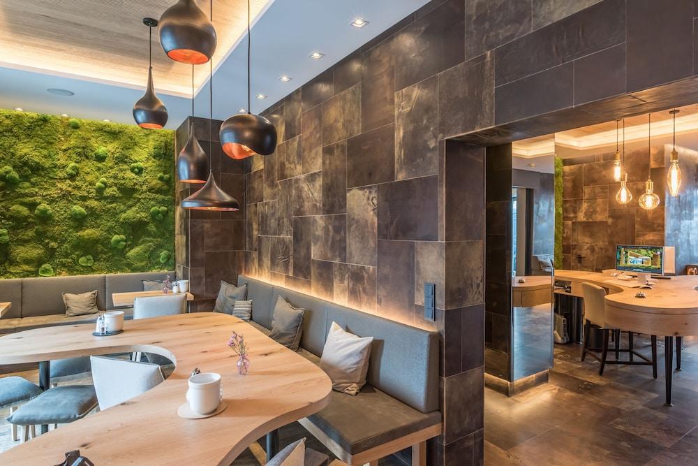 Bavaria Boutique Hotel 3*
